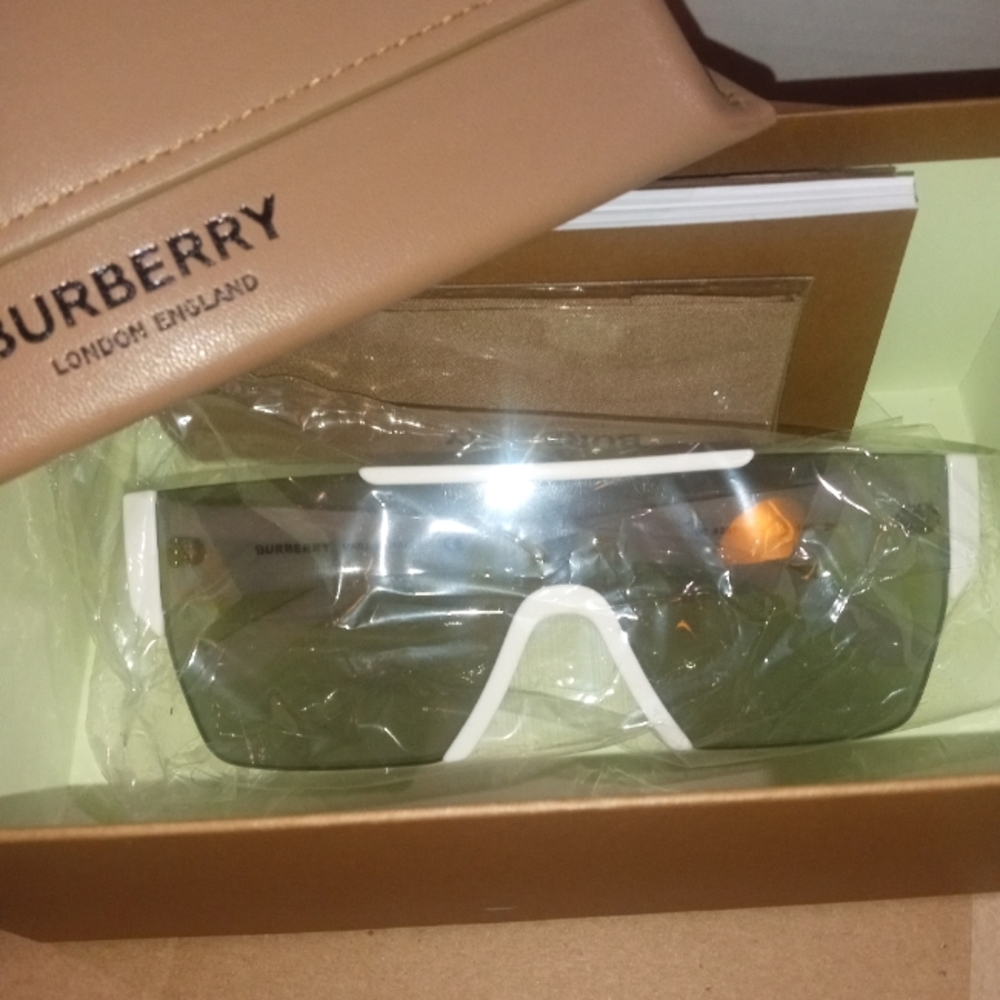 Burberry sunglasses